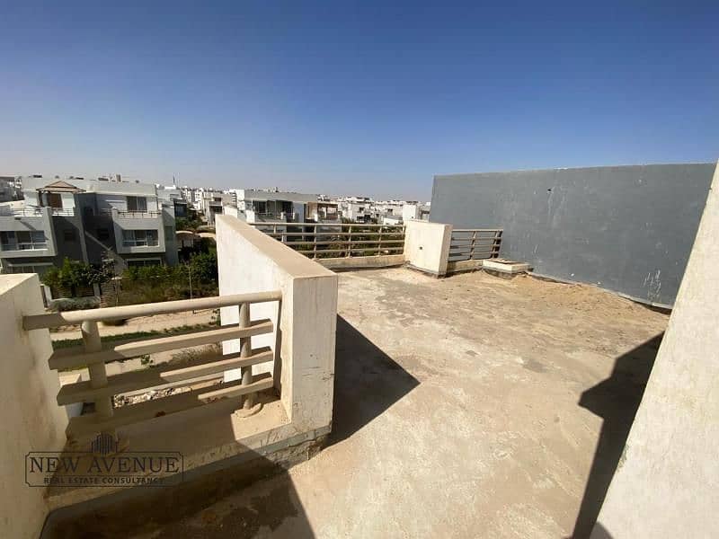 10 WhatsApp Image 2025-10-21 at 8.43. 09 PM. jpg