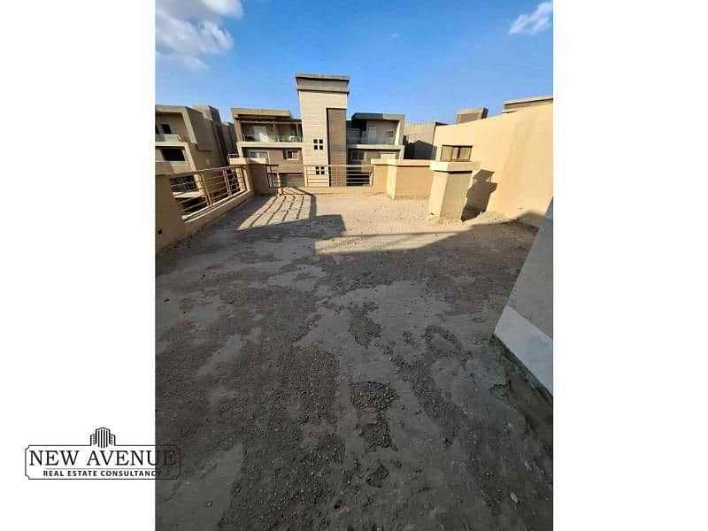 5 WhatsApp Image 2025-11-09 at 11.21. 13 PM. jpg