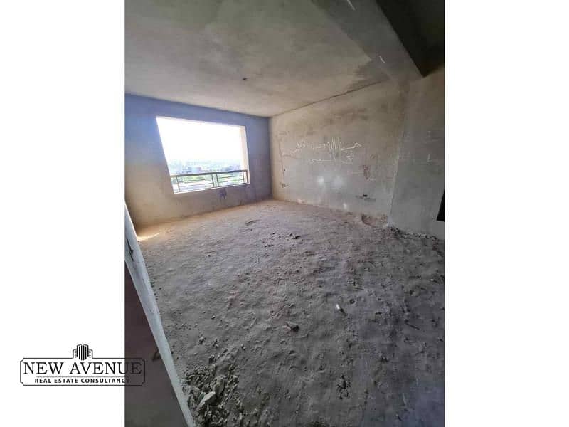 8 WhatsApp Image 2025-11-09 at 11.21. 27 PM. jpg