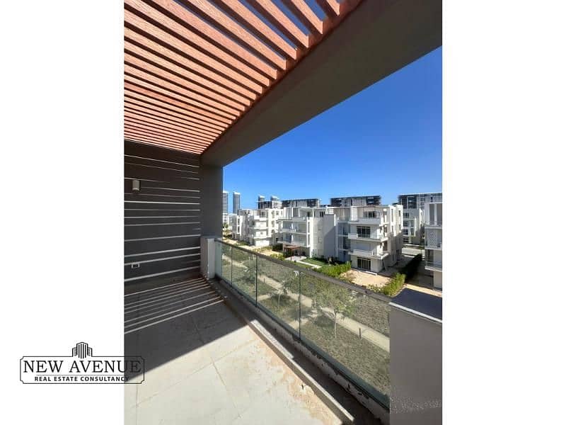 10 WhatsApp Image 2025-11-09 at 2.54. 01 PM. jpg