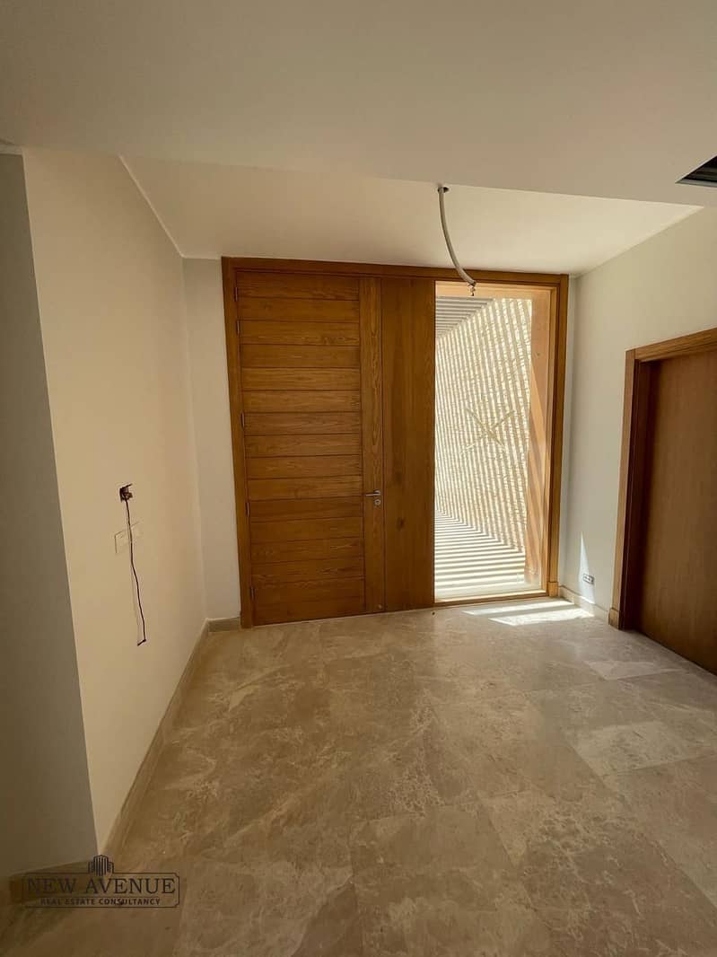 10 WhatsApp Image 2025-11-17 at 1.15. 20 PM. jpeg