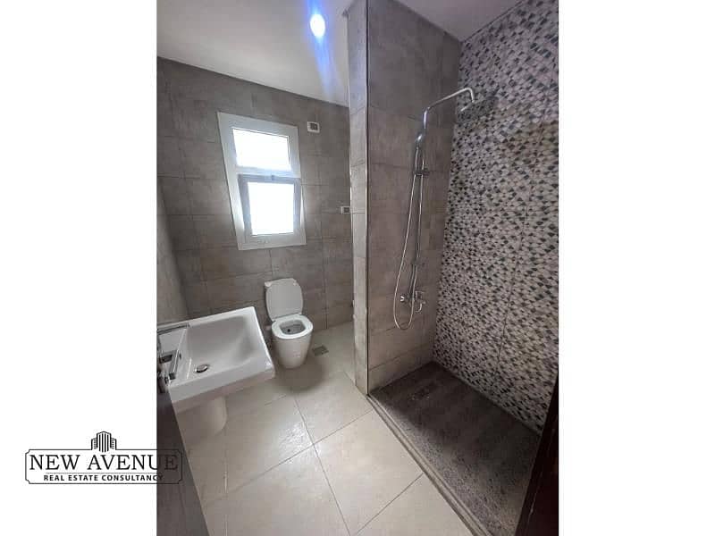 5 WhatsApp Image 2025-11-05 at 5.12. 31 PM (1). jpg