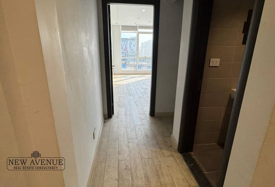 4 ab56273b-8f9c-4634-ba1d-a4a406575ebc. jpg