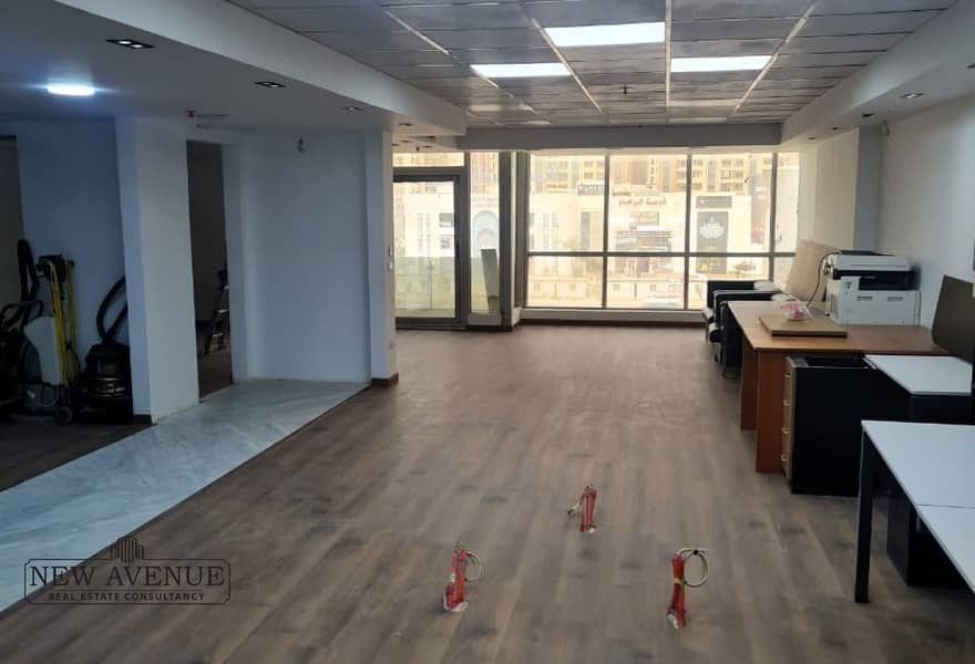 3 0189d1b1-9925-4e27-8fe9-d98fbd1d5d5f. jpg