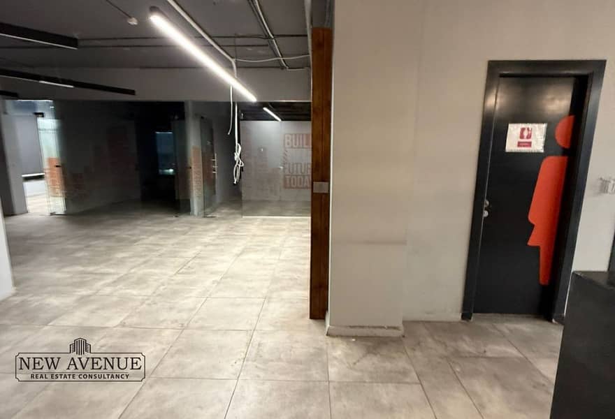 6 4d66a186-02f7-4125-849d-f2ab7403f54b. jpg