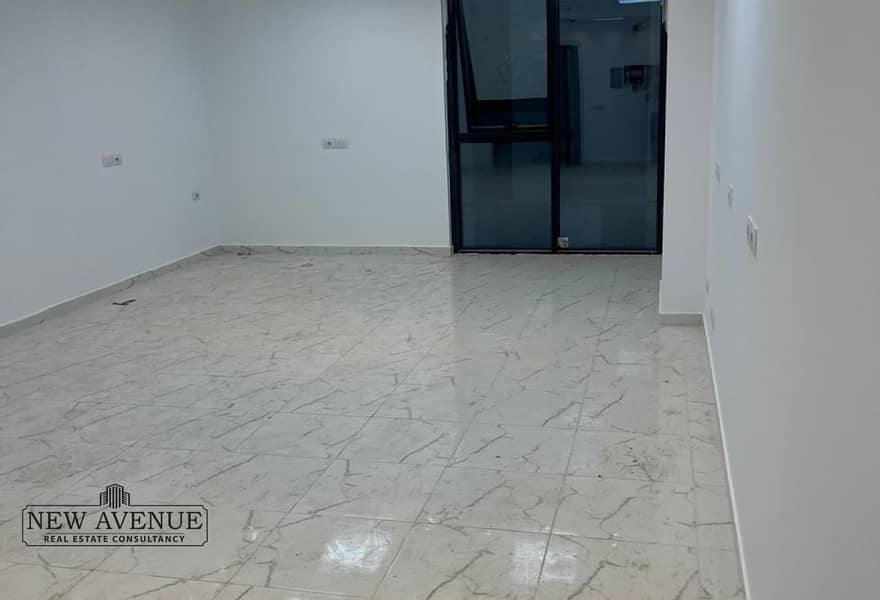 8 31179546-f8ee-44a9-bd6a-0d70df71f0d0. jpg