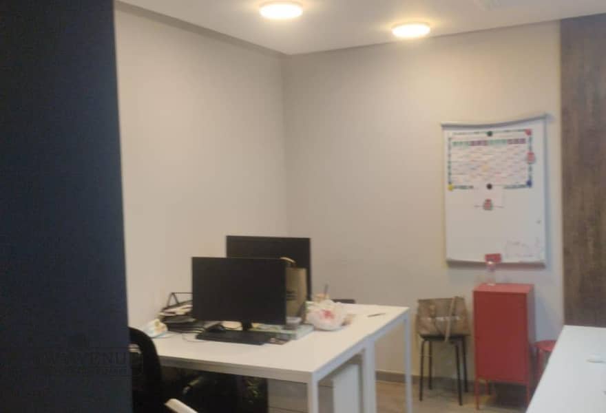 6 064b5259-8f90-4535-b530-c895d019c667. jpg