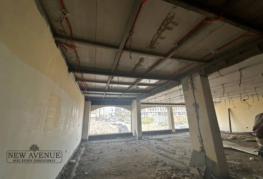 4 129053e8-ca81-4cab-94e3-d1d5e1d56f25. jpg