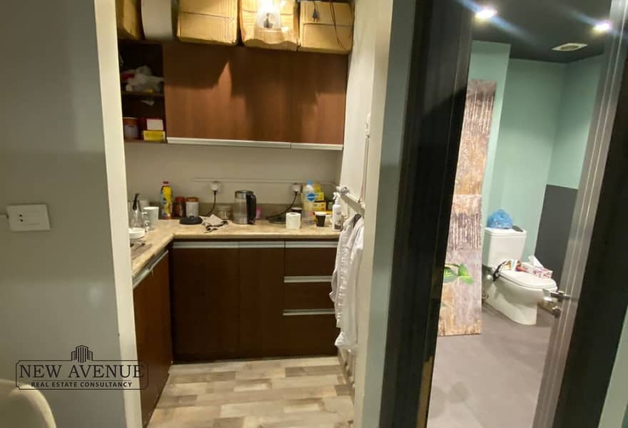 5 a762686f-5260-48de-a1b2-4da6b5a869cb. jpg