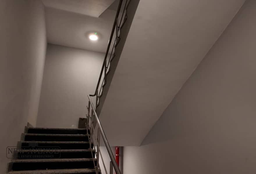 8 2334867d-d458-46a3-9194-dae09401c352. jpg