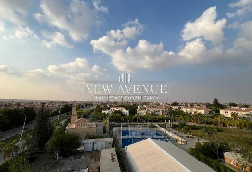 5 e38843bb-7a7f-421b-a677-f93298fc1f64. jpg