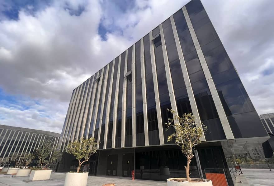 6 5a23cdfe-6990-4a7b-af70-6a943d4fb509. jpg