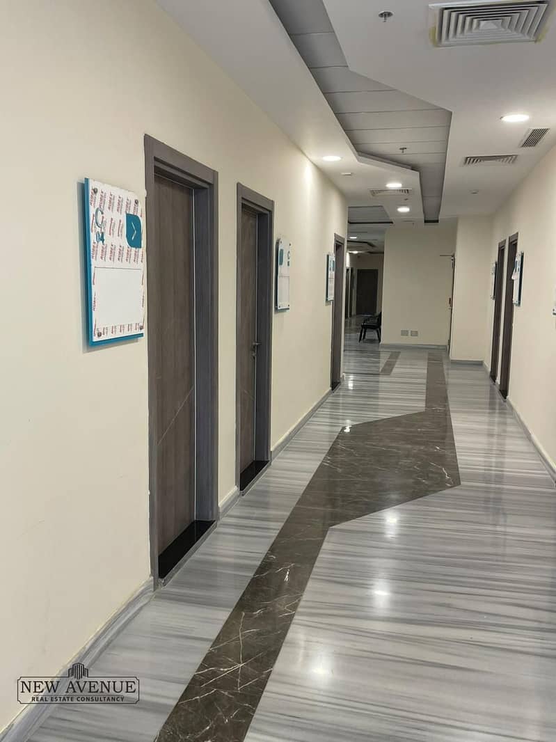 8 WhatsApp Image 2025-11-05 at 09.37. 30_68152111. jpg