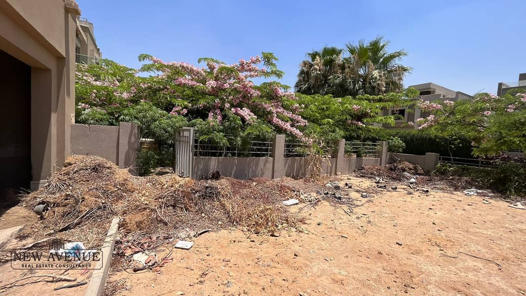 4 WhatsApp Image 2025-10-21 at 6.39. 34 PM (3). jpeg