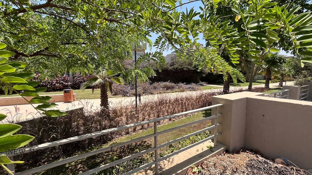 6 WhatsApp Image 2025-10-21 at 6.39. 35 PM (1). jpeg