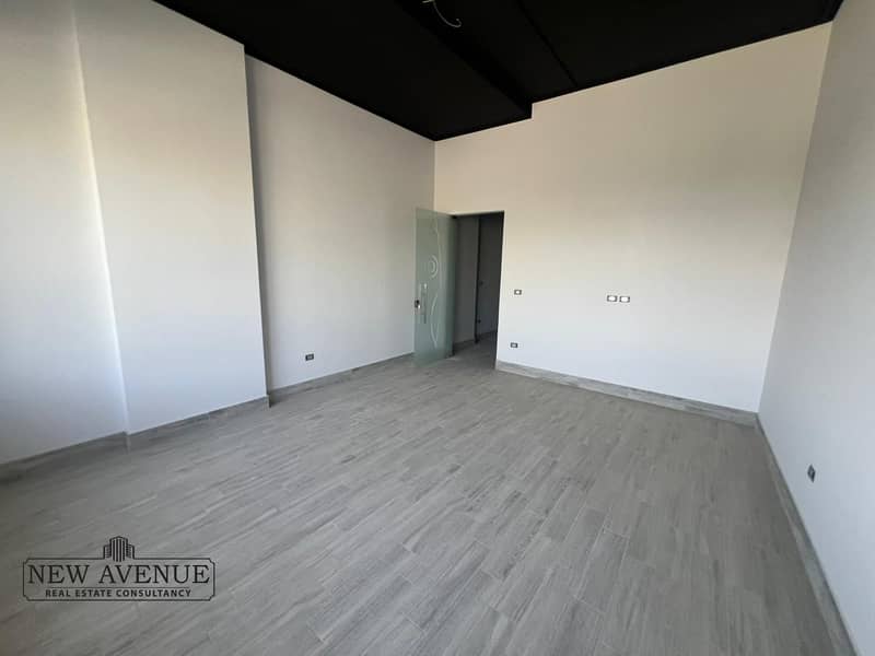 4 WhatsApp Image 2025-11-03 at 11.15. 16 AM (2). jpeg