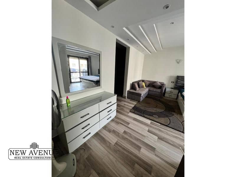 5 WhatsApp Image 2025-10-16 at 1.01. 36 PM (1). jpg