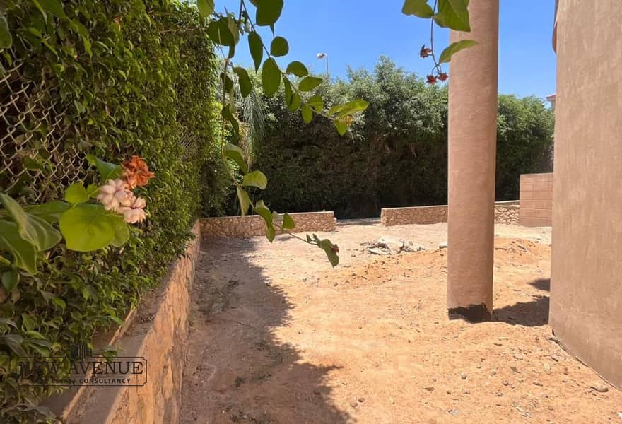 14 1a95c81b-ff19-48e8-86a2-ba3090069338. jpg