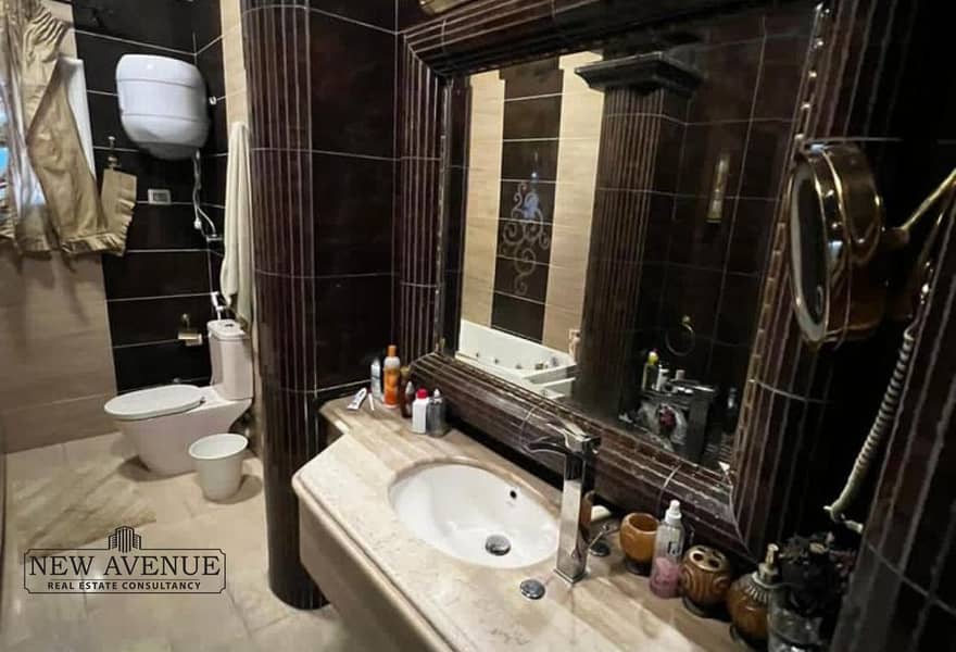 16 65217a26-1ed9-45d8-ad9f-6efc82c52f72_original (6). jpg