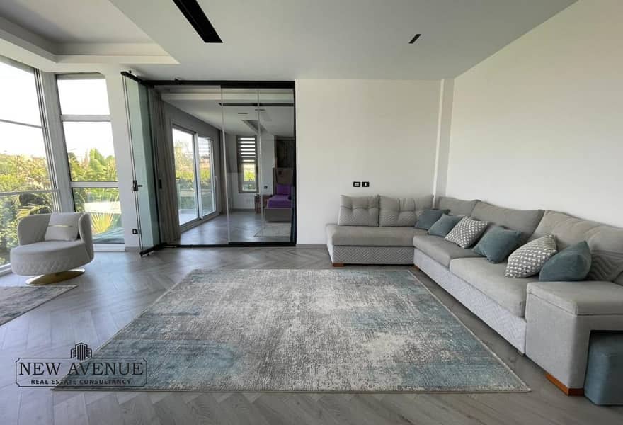 9 ec0c48b8-70c6-47d4-8622-e78017291b0e. jpg