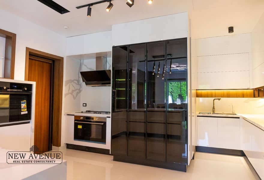 11 90fb01a8-da73-450e-86db-df268dd68224. jpg