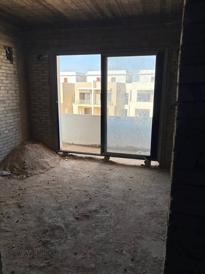 3 WhatsApp Image 2025-11-02 at 16.31. 49_843595f9. jpg