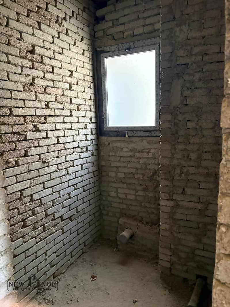 4 WhatsApp Image 2025-11-02 at 16.31. 50_5b908634. jpg