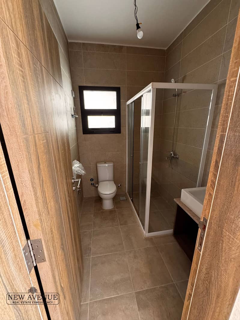 4 WhatsApp Image 2025-10-30 at 6.07. 02 PM (1). jpeg