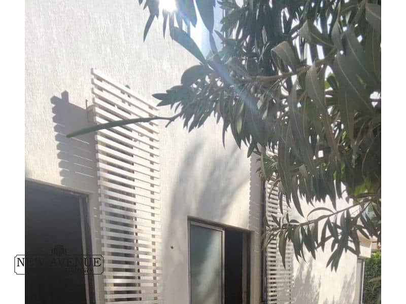 3 296f751f-7073-43c8-8090-b276562fac20. png