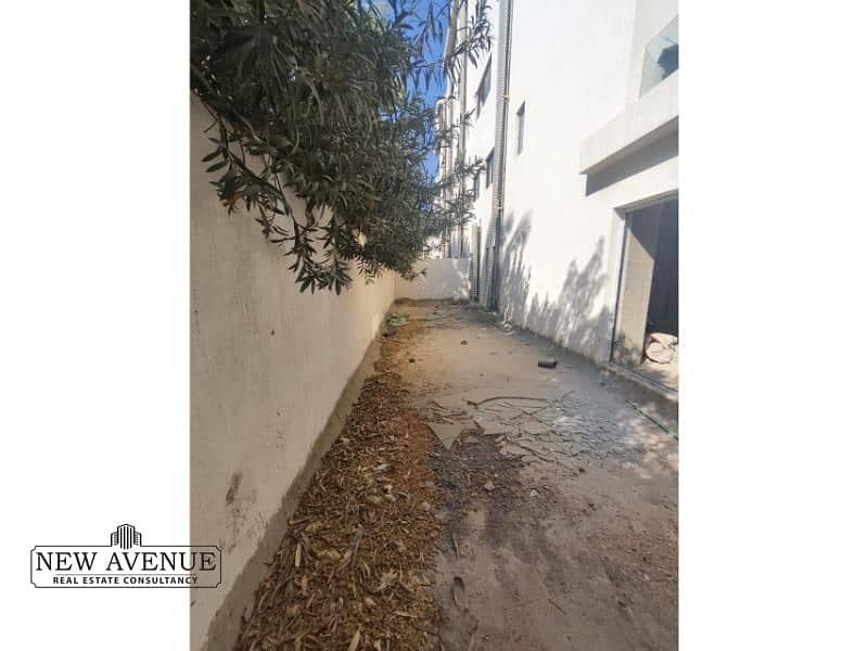 6 cc8dbdf4-4721-4c03-8f72-e8d8f9329f1d. png