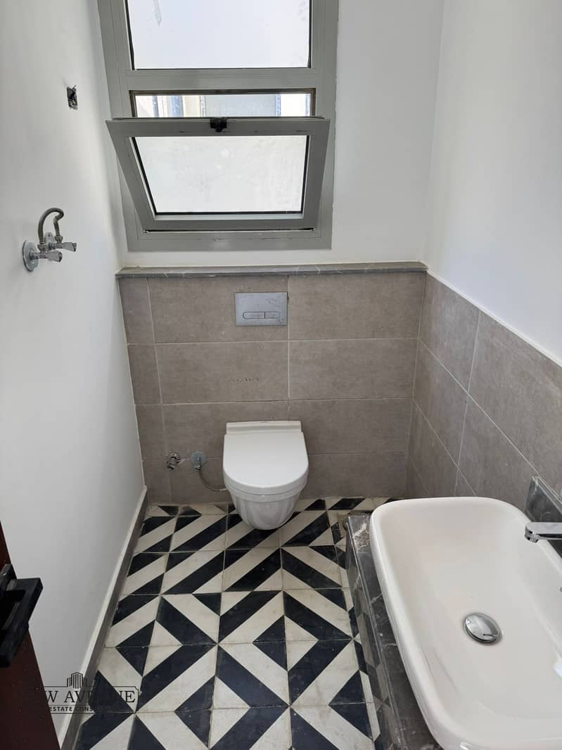 16 WhatsApp Image 2025-11-18 at 6.52. 59 PM. jpeg