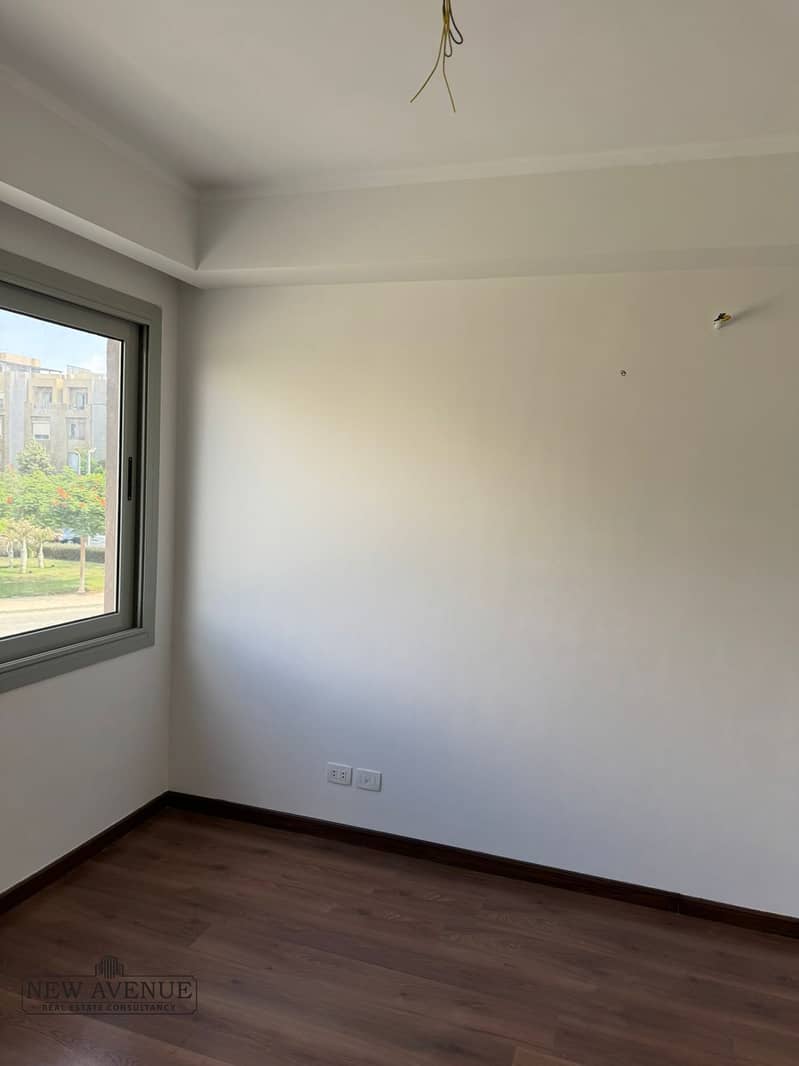 32 WhatsApp Image 2025-11-18 at 6.53. 04 PM. jpeg