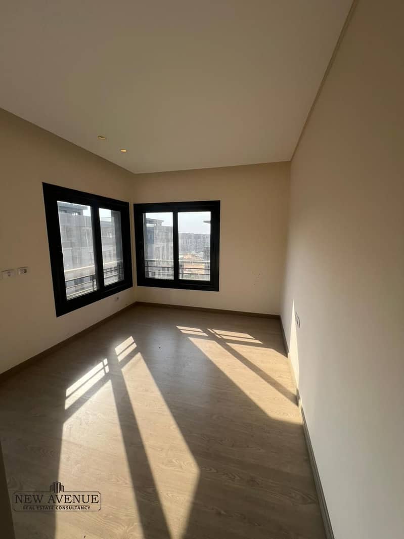 6 WhatsApp Image 2025-11-20 at 11.47. 01 PM (1). jpeg