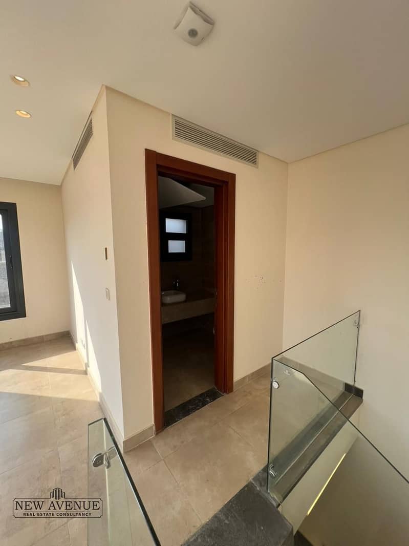 10 WhatsApp Image 2025-11-20 at 11.47. 04 PM. jpeg