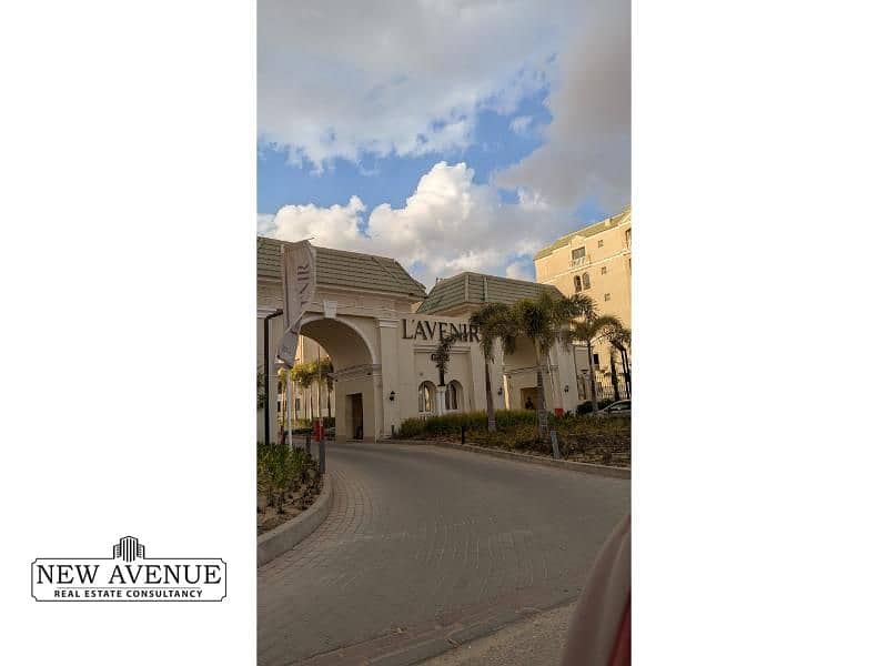 4 WhatsApp Image 2025-10-23 at 4.24. 34 PM. jpg