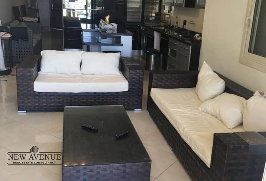 6 8d54bd72-6ee4-4c41-b357-32b75a1f0b3f. jpg