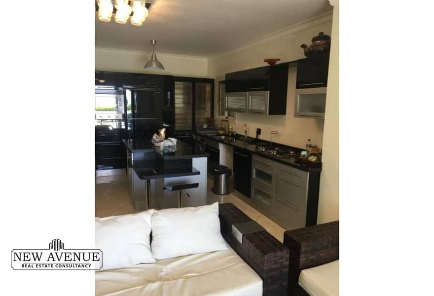 8 b4beb9f8-57f0-4b05-a8bf-49caf257b249. jpg