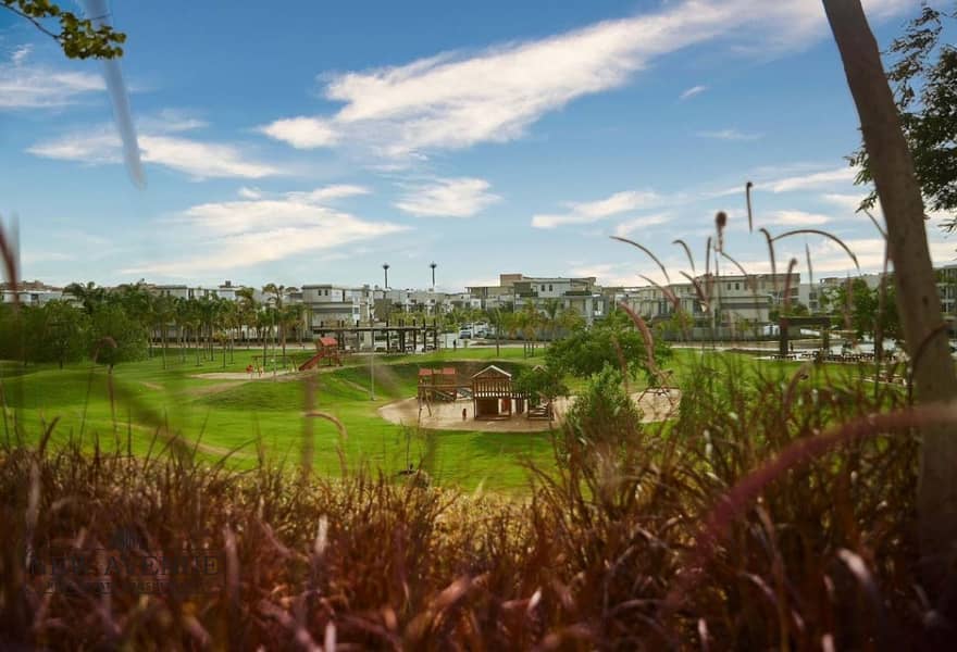 2 303d00d5-17d9-4f9b-9365-8d914e845100. jpg