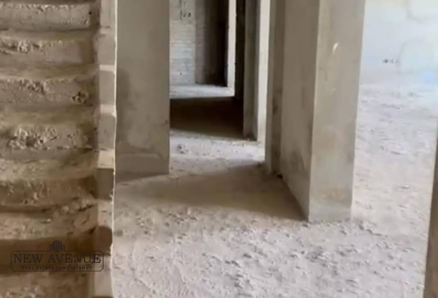 9 1f5a2afe-cfef-449f-b9c2-0996cc618437. jpg