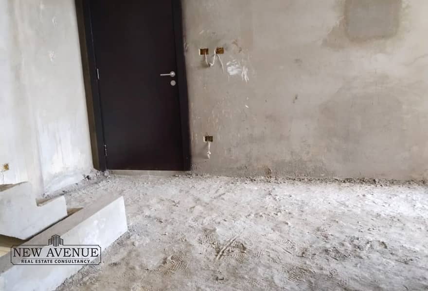 12 eae9b4f1-d315-49b1-bfd0-67ea23328905. jpg