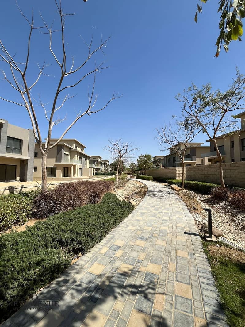 11 WhatsApp Image 2025-10-27 at 12.19. 39 PM. jpeg