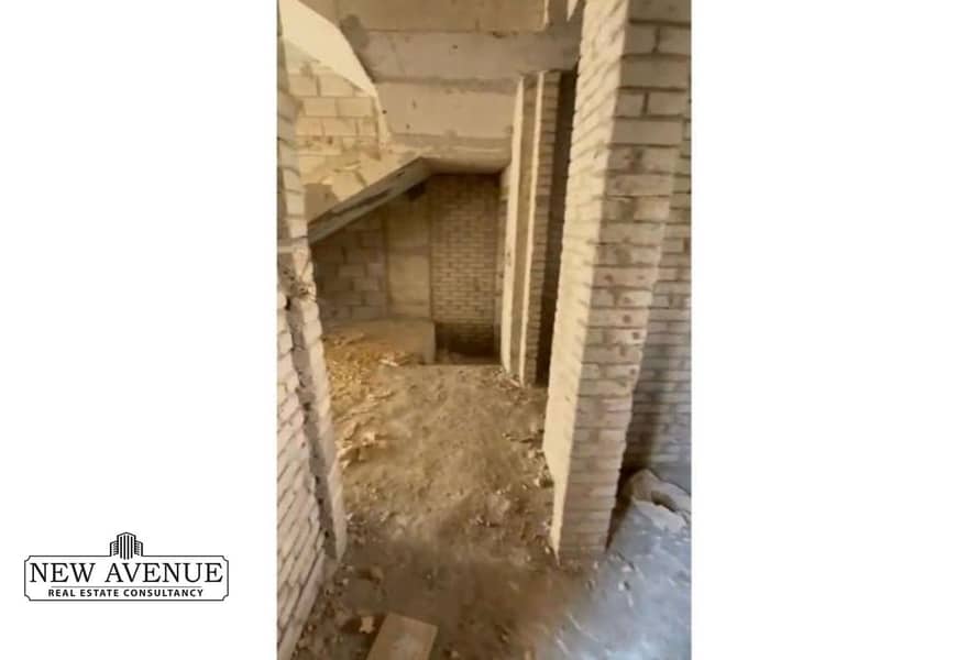 8 9fb9b067-e114-49fe-93a0-98867e09569f. jpeg