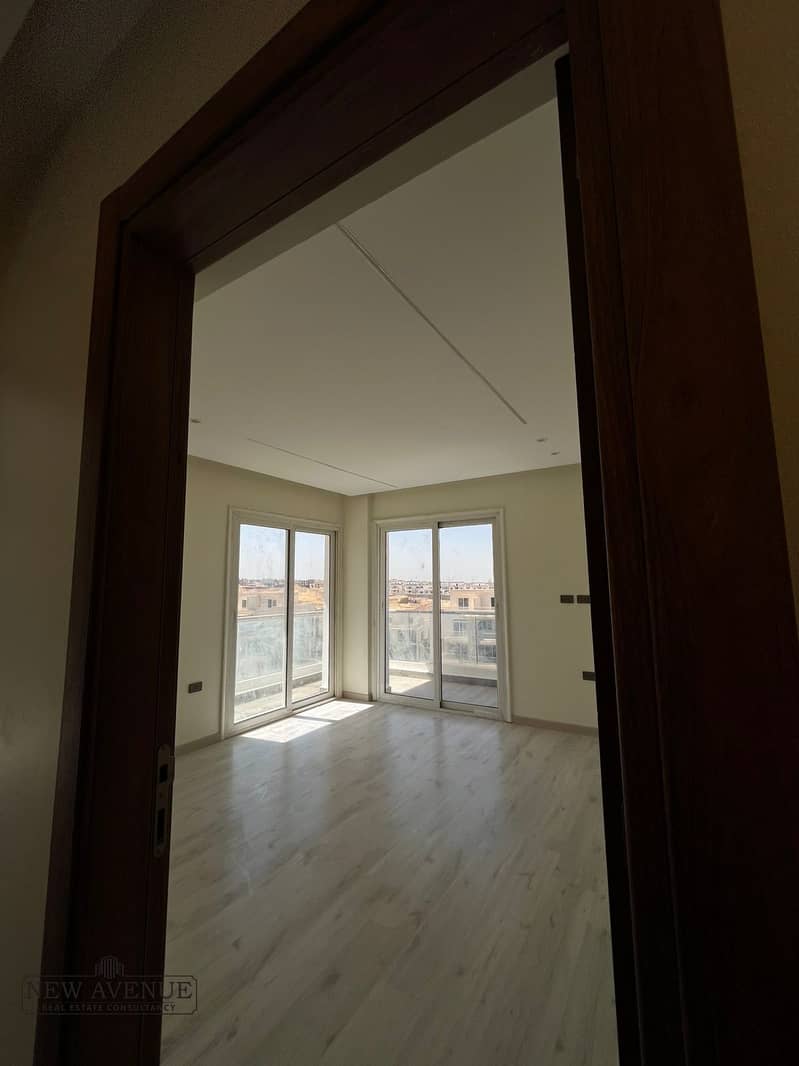 4 WhatsApp Image 2025-11-20 at 6.07. 10 PM (2). jpeg