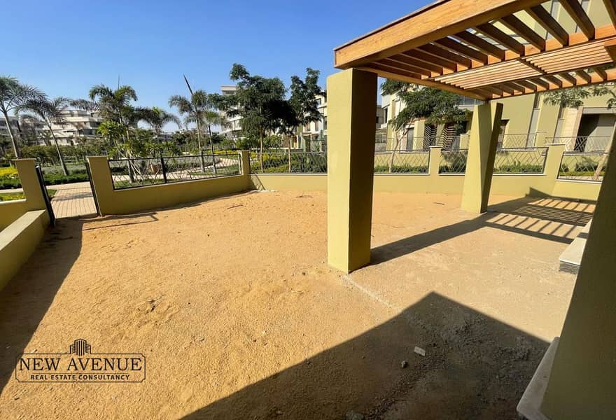 4 5225fffe-de3f-4697-9dd8-98de242e8dd1. jpg