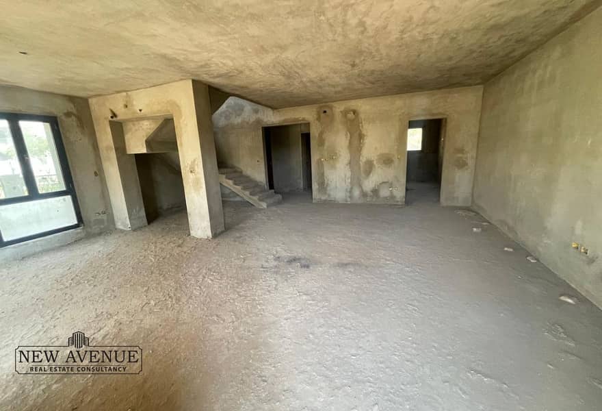 10 2029effc-69b5-416a-bf5e-c70ff5fabdb9. jpg