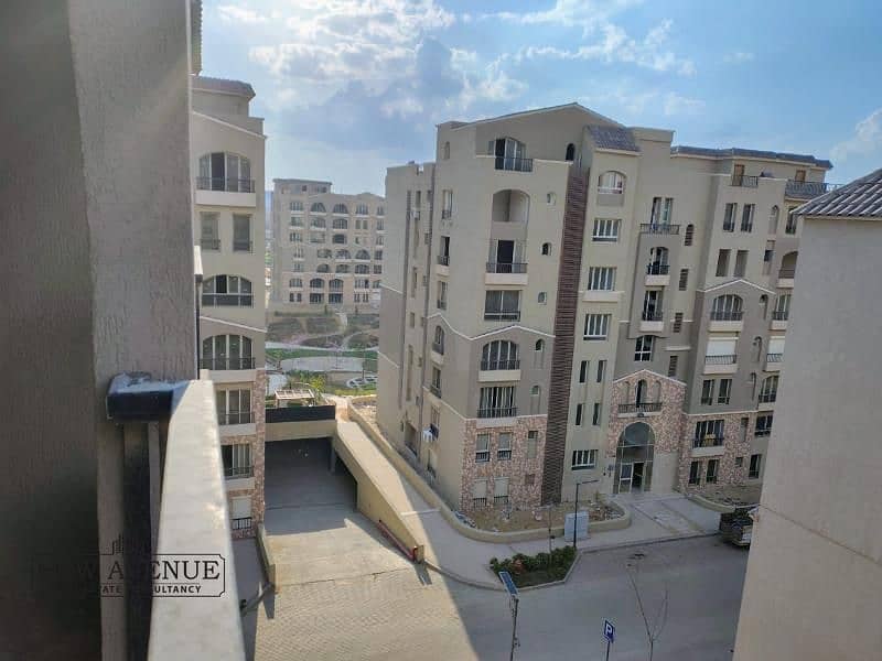 2 WhatsApp Image 2025-10-27 at 6.05. 07 PM. jpg