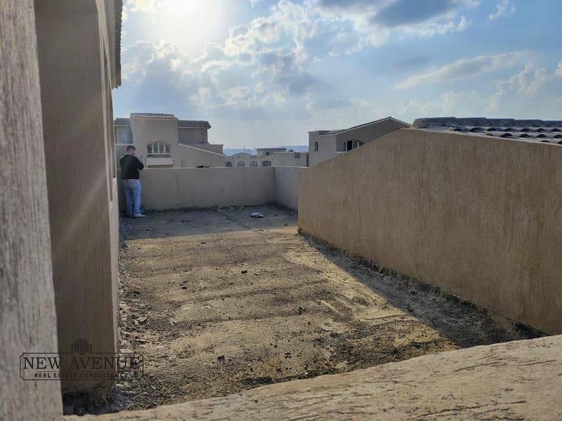 4 WhatsApp Image 2025-10-27 at 6.05. 06 PM (1). jpg