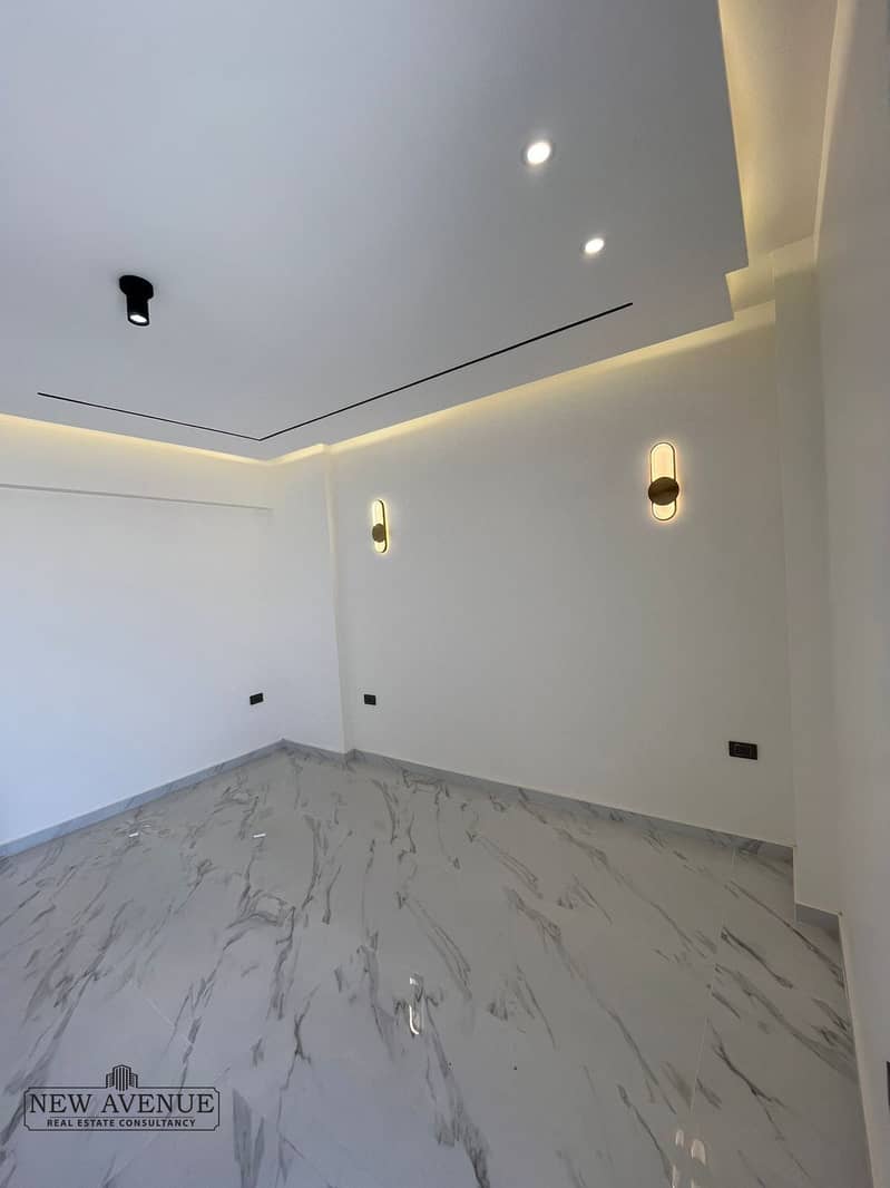 32 WhatsApp Image 2025-11-20 at 6.07. 21 PM (1). jpeg