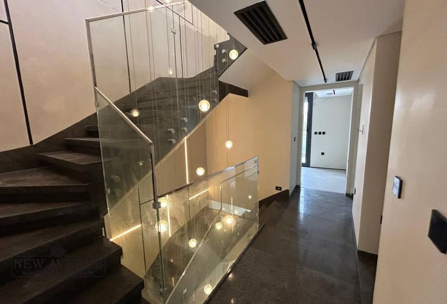 5 670a19d0-ed9b-4fb3-a283-8b1421c98b3d. jpg