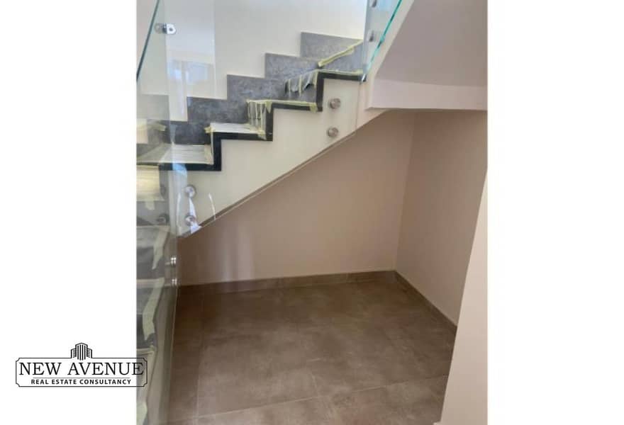 8 61b4437a-2790-462d-a2b1-0642b05d58ff. jpg